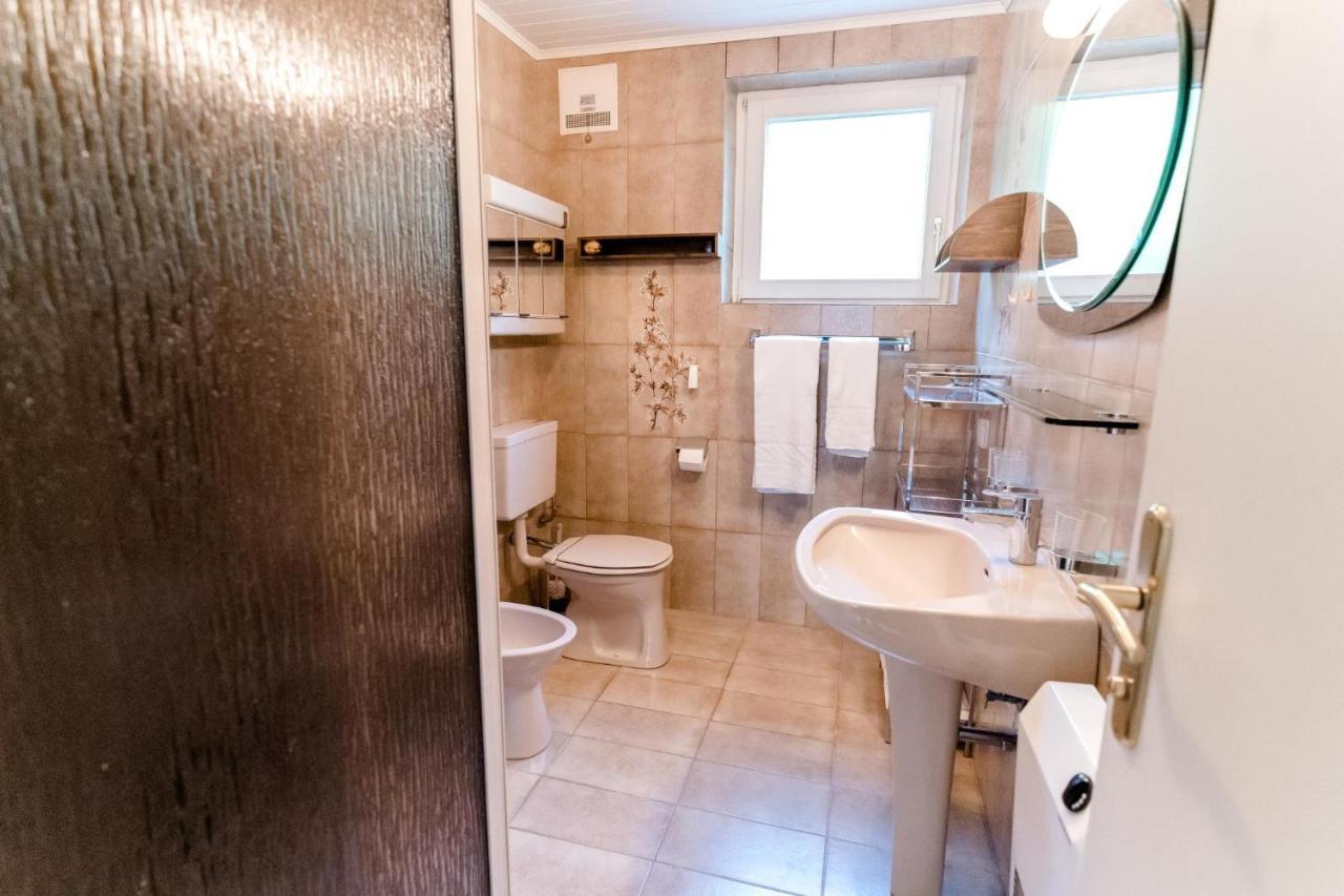 Ferienhaus Karawankenblick Velden Фельден-ам-Вёртер-Зе Экстерьер фото